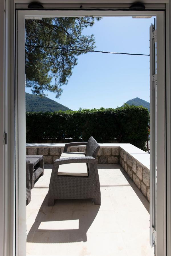 Spring Apartment Perast Extérieur photo